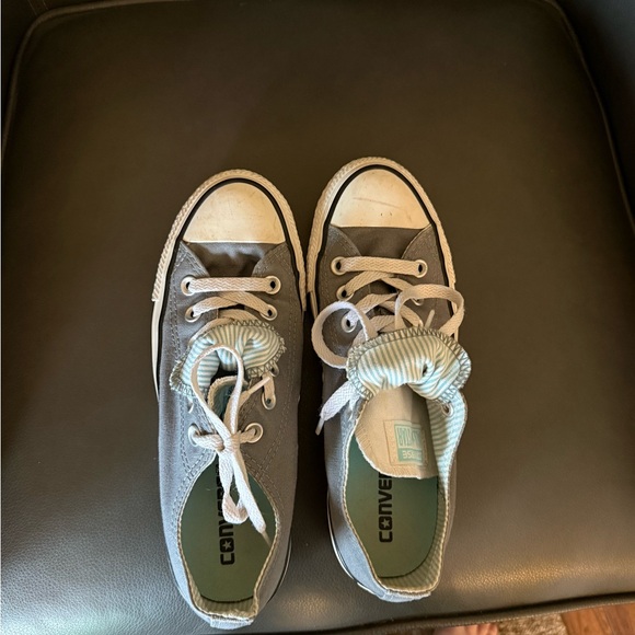 Gray Converse Sneakers Women’s - Picture 5 of 5